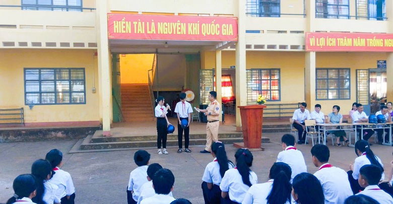 Từ clip vượt ẩu tr&ecirc;n đường tỉnh 741, t&agrave;i xế xe kh&aacute;ch bị phạt 5 triệu đồng, trừ điểm GPLX- Ảnh 6.