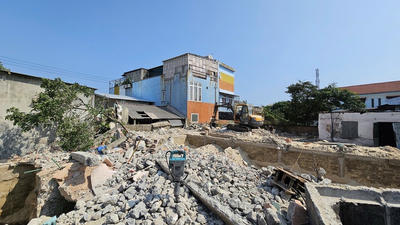 Huế: Tăng tốc l&agrave;m đường dẫn cầu vượt biển Thuận An, nỗ lực th&ocirc;ng xe kỹ thuật ng&agrave;y 30/4- Ảnh 2.