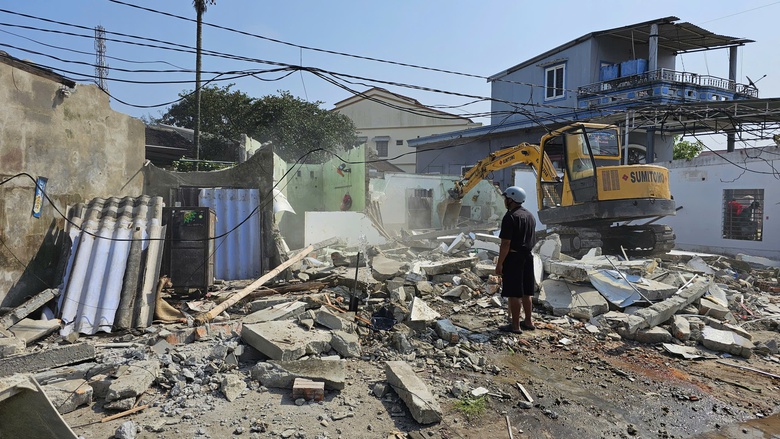 Huế: Tăng tốc l&agrave;m đường dẫn cầu vượt biển Thuận An, nỗ lực th&ocirc;ng xe kỹ thuật ng&agrave;y 30/4- Ảnh 4.