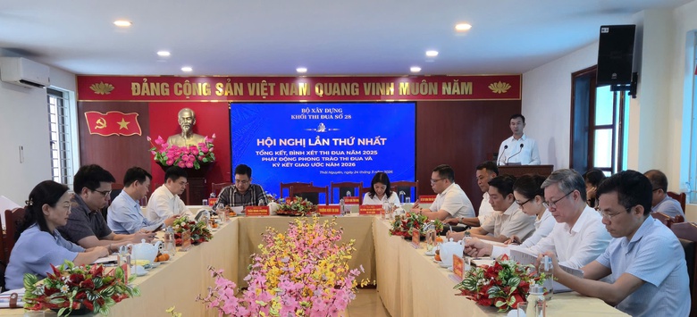 Đổi mới thi đua theo v&ugrave;ng, n&acirc;ng tầm quản l&yacute; ng&agrave;nh X&acirc;y dựng- Ảnh 2.