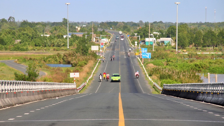 Giao th&ocirc;ng thuận lợi, C&agrave; Mau sẵn s&agrave;ng đ&oacute;n kh&aacute;ch dịp nghỉ lễ 30/4-1/5- Ảnh 2.