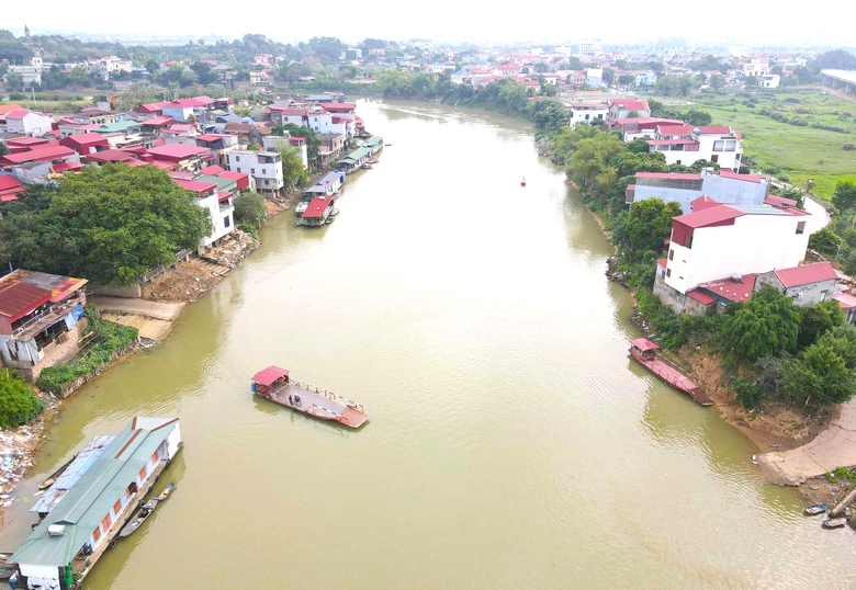 Bờ k&egrave; trăm tỷ đồng chống sạt lở đ&ecirc; hữu Cầu chạy đua trước m&ugrave;a lũ- Ảnh 18.