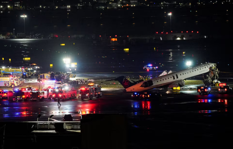 Vụ m&aacute;y bay va chạm xe cứu hỏa ở Mỹ: Ph&aacute;t hiện lỗ hổng c&ocirc;ng nghệ định vị- Ảnh 1.