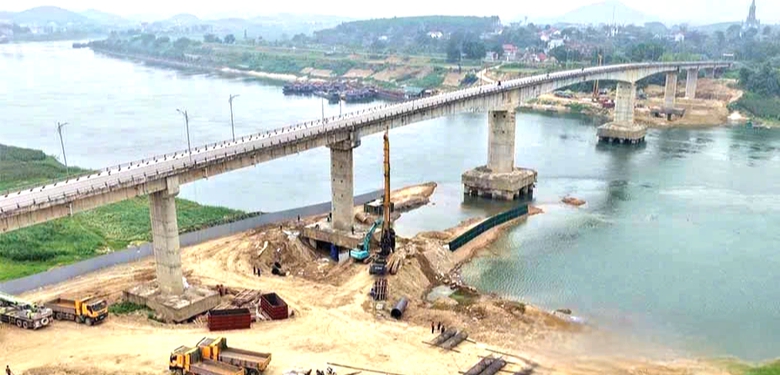 Ph&uacute; Thọ đẩy nhanh tiến độ sửa chữa cầu S&ocirc;ng L&ocirc;, xong trước m&ugrave;a lũ 2026- Ảnh 1.