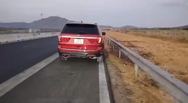 Vi phạm nhiều lỗi trên cao tốc, chủ xe - lái xe bị phạt 77 triệu đồng- Ảnh 1. Vi phạm nhiều lỗi trên cao tốc, chủ xe - lái xe bị phạt 77 triệu đồng- Ảnh 1.