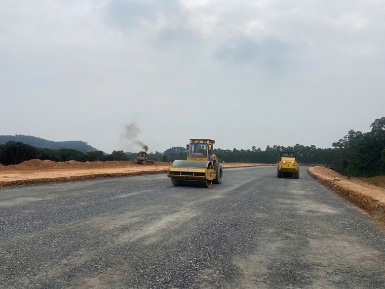 Doanh nghiệp x&acirc;y dựng Ph&uacute; Thọ chủ động th&iacute;ch ứng, giữ tiến độ c&ocirc;ng tr&igrave;nh- Ảnh 1.