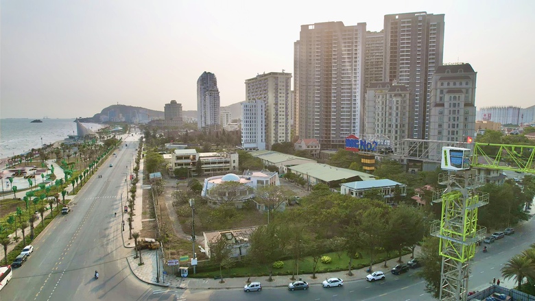 TP.HCM: Hàng chục tuyến đường ở Vũng Tàu áp dụng thu phí vỉa hè, cao nhất 33.000 đồng/m2- Ảnh 1. TP.HCM: Hàng chục tuyến đường ở Vũng Tàu áp dụng thu phí vỉa hè, cao nhất 33.000 đồng/m2- Ảnh 1.