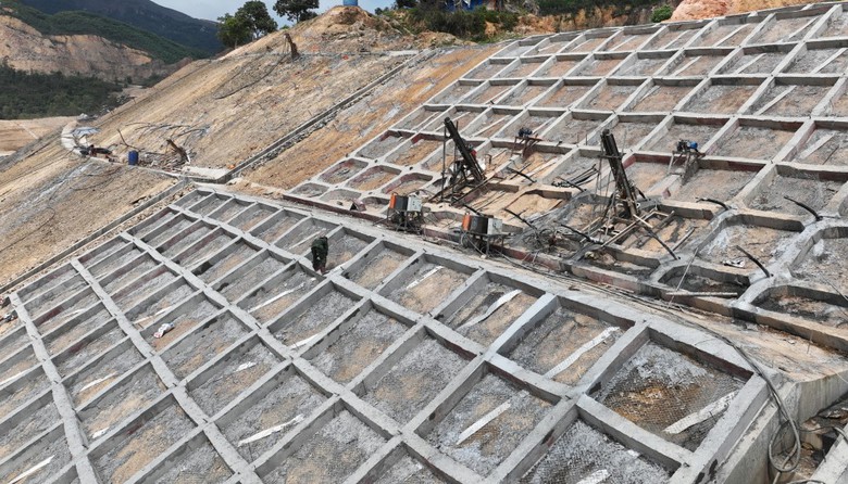 Dự &aacute;n n&acirc;ng cấp QL279 qua Quảng Ninh: Tăng tốc thi c&ocirc;ng, th&ocirc;ng tuyến trong th&aacute;ng 6- Ảnh 4.