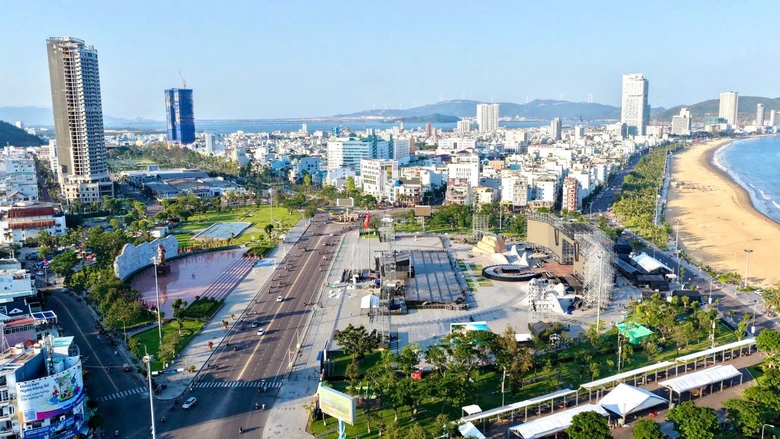 Gia Lai: Sân khấu khủng, dàn sao đổ bộ đêm đại nhạc hội khai mạc Năm du lịch quốc gia 2026- Ảnh 2. Gia Lai: Sân khấu khủng, dàn sao đổ bộ đêm đại nhạc hội khai mạc Năm du lịch quốc gia 2026- Ảnh 2.