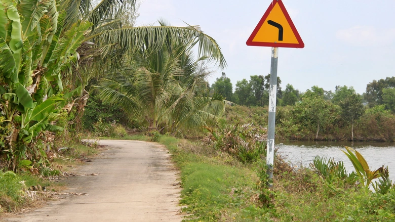 Di t&iacute;ch lịch sử Chủ Chọt: Cần đầu tư hạ tầng để ph&aacute;t huy gi&aacute; trị du lịch- Ảnh 3.