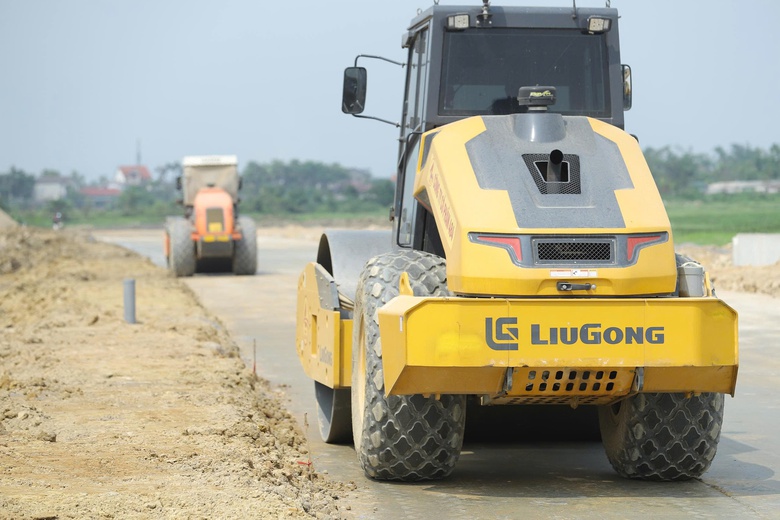 Gỡ nút thắt mặt bằng, tăng tốc thi công dự án Xô Viết Nghệ Tĩnh kéo dài- Ảnh 5. Gỡ nút thắt mặt bằng, tăng tốc thi công dự án Xô Viết Nghệ Tĩnh kéo dài- Ảnh 5.