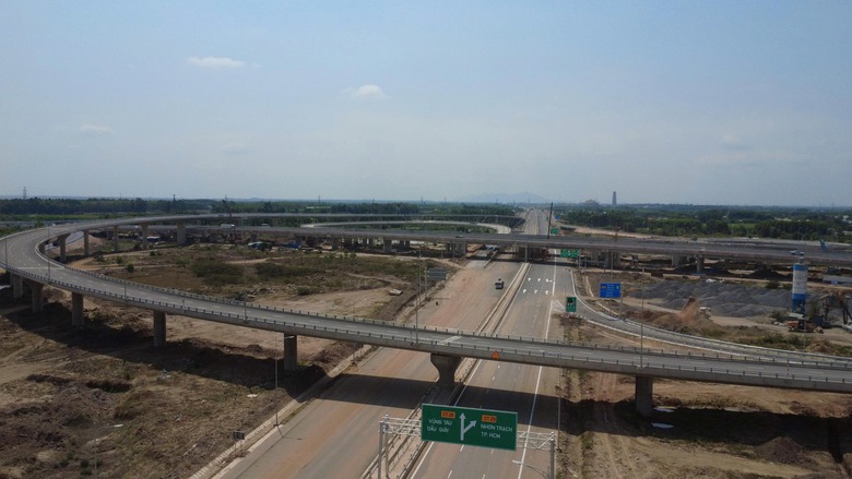 Cao tốc Biên Hòa - Vũng Tàu: Còn nhiều vướng mắc trước hẹn thông xe tạm 31/3- Ảnh 1. Cao tốc Biên Hòa - Vũng Tàu: Còn nhiều vướng mắc trước hẹn thông xe tạm 31/3- Ảnh 1.