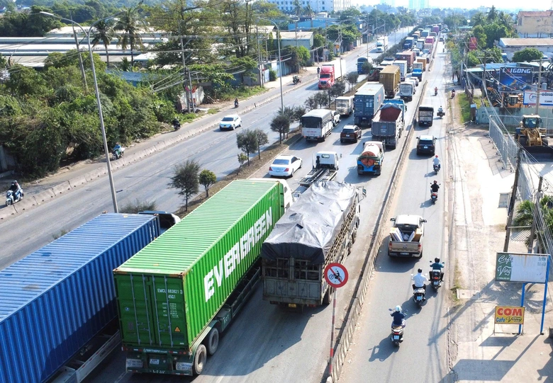 Cao tốc Biên Hòa - Vũng Tàu: Còn nhiều vướng mắc trước hẹn thông xe tạm 31/3- Ảnh 6. Cao tốc Biên Hòa - Vũng Tàu: Còn nhiều vướng mắc trước hẹn thông xe tạm 31/3- Ảnh 6.