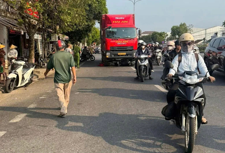 Khởi tố đối tượng vi phạm nồng độ cồn gây tai nạn giao thông ở Huế- Ảnh 2. Khởi tố đối tượng vi phạm nồng độ cồn gây tai nạn giao thông ở Huế- Ảnh 2.