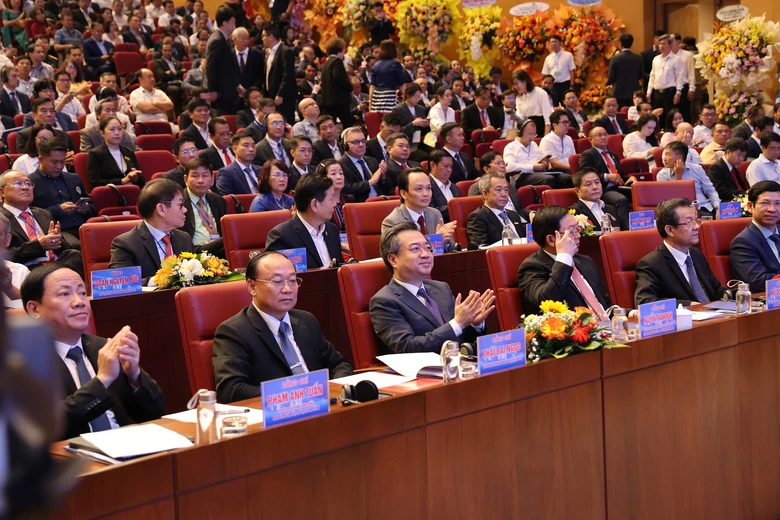 Gia Lai đón làn sóng đầu tư gần 840.000 tỷ đồng, tạo đà tăng tốc bứt phá- Ảnh 1. Gia Lai đón làn sóng đầu tư gần 840.000 tỷ đồng, tạo đà tăng tốc bứt phá- Ảnh 1.