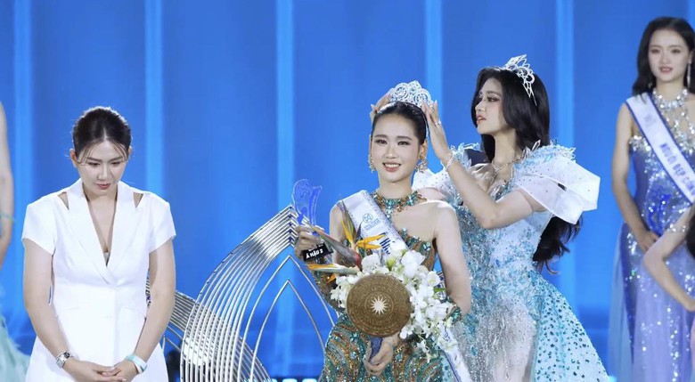 Tân Miss World Vietnam 2025 gọi tên người đẹp Phan Phương Oanh- Ảnh 5. Tân Miss World Vietnam 2025 gọi tên người đẹp Phan Phương Oanh- Ảnh 5.
