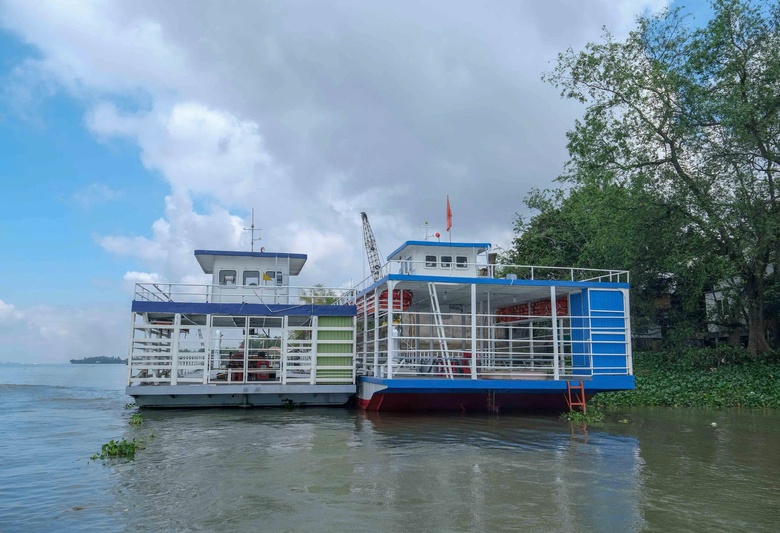 Cần Thơ: Bến phà Cồn Khương bỏ hoang, người dân mỏi mòn chờ ngày hoạt động lại- Ảnh 1. Cần Thơ: Bến phà Cồn Khương bỏ hoang, người dân mỏi mòn chờ ngày hoạt động lại- Ảnh 1.