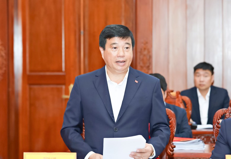 Phó Thủ tướng Thường trực Nguyễn Hòa Bình chỉ đạo gỡ vướng 359 dự án tại tỉnh Lâm Đồng- Ảnh 2. Phó Thủ tướng Thường trực Nguyễn Hòa Bình chỉ đạo gỡ vướng 359 dự án tại tỉnh Lâm Đồng- Ảnh 2.