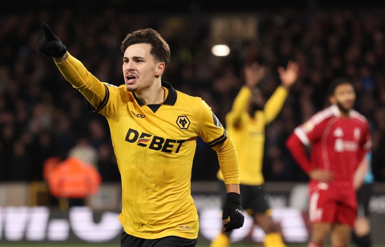 Thất bại trước Wolves, Liverpool lỡ cơ hội chen ch&acirc;n v&agrave;o Top 3- Ảnh 1.