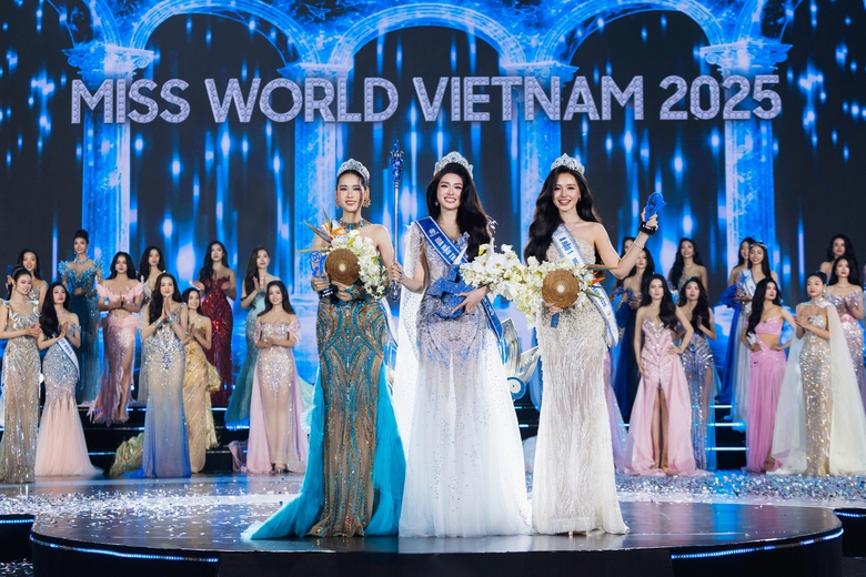 50% th&iacute; sinh v&agrave; 100% gi&aacute;m khảo đồng thuận chọn Phương Oanh l&agrave; Miss World Vietnam 2025- Ảnh 9.
