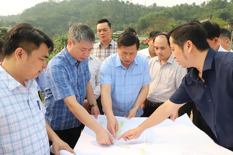 Ph&uacute; Thọ: Đẩy nhanh tiến độ 2 dự &aacute;n chống sạt lở, ngập &uacute;ng gần 1.100 tỷ đồng- Ảnh 1.