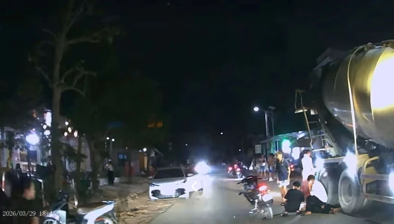 Hiện trường vụ tai nạn khiến ch&agrave;ng trai trẻ tử vong ngay trước ng&agrave;y cưới.