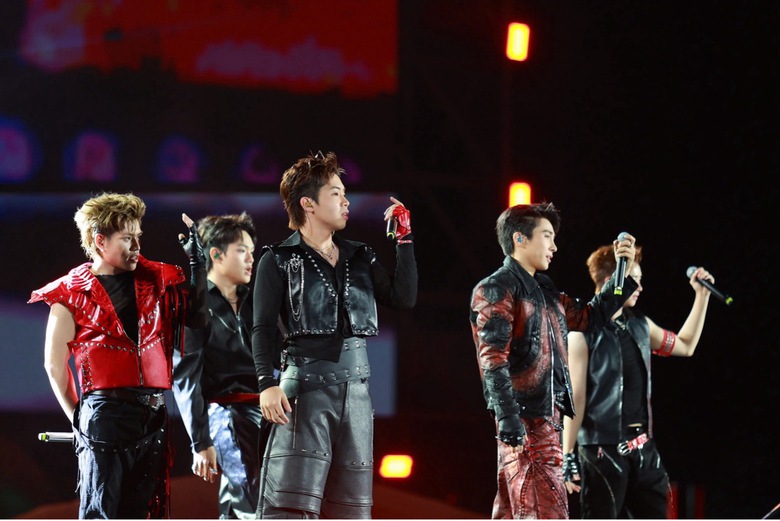 D&agrave;n sao "Vũ trụ Say hi" tại Mega Concert mở m&agrave;n ấn tượng Năm Du lịch quốc gia Gia Lai 2026- Ảnh 7.