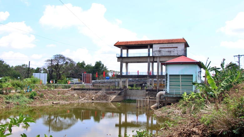 Giải b&agrave;i to&aacute;n thiếu nước ngọt m&ugrave;a hạn, x&acirc;m nhập mặn ở C&agrave; Mau - Ảnh 3.