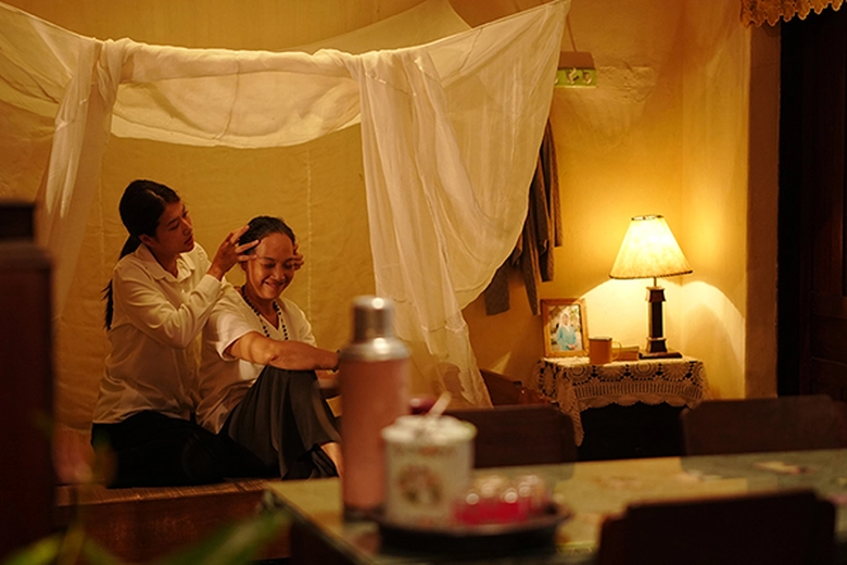 "Hẹn em ng&agrave;y nhật thực": Phim t&igrave;nh y&ecirc;u buồn thống trị doanh thu ph&ograve;ng v&eacute; Việt- Ảnh 8.