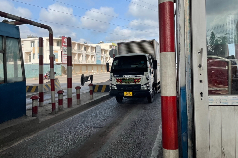 Sớm th&aacute;o dỡ 2 trạm thu ph&iacute; tr&ecirc;n QL51 v&agrave; cầu Đồng Nai- Ảnh 2.