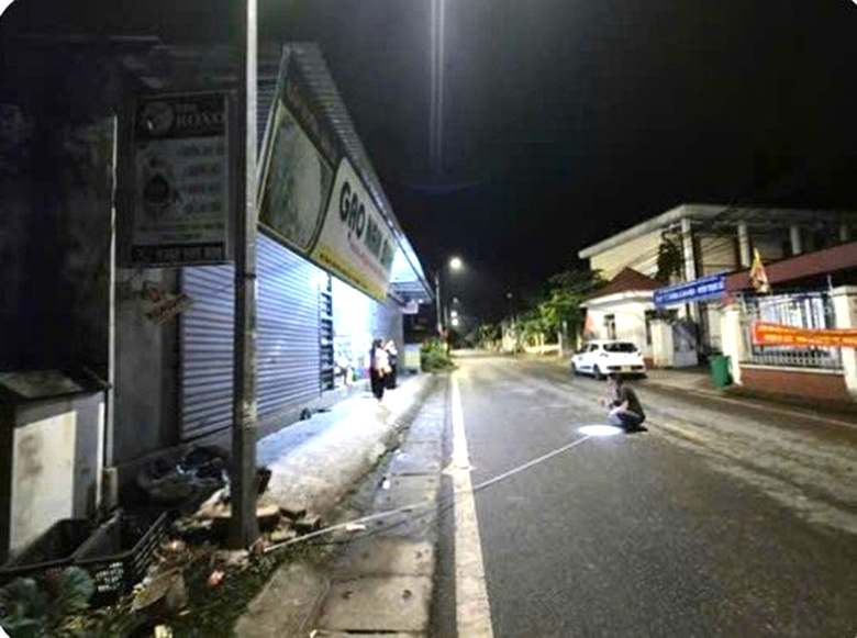 Hải Phòng: Va chạm với xe máy, hai người đi bộ tử vong- Ảnh 1. Hải Phòng: Va chạm với xe máy, hai người đi bộ tử vong- Ảnh 1.