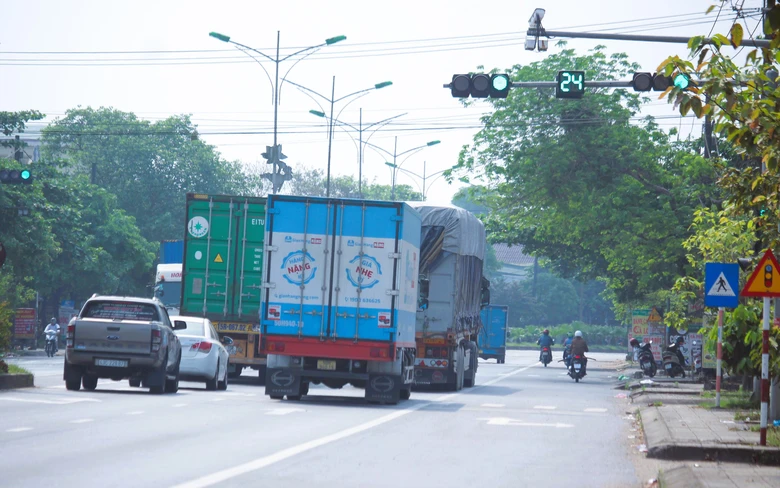 Quảng Trị: H&agrave;ng ngh&igrave;n phương tiện d&iacute;nh phạt nguội, gần 1.500 t&agrave;i xế vi phạm nồng độ cồn- Ảnh 1.