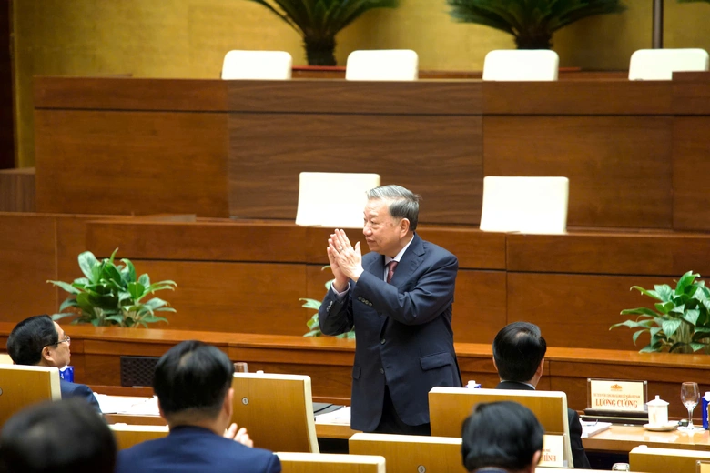 Thành công của cuộc bầu cử là dấu mốc quan trọng trong tiến trình phát triển đất nước- Ảnh 2. Thành công của cuộc bầu cử là dấu mốc quan trọng trong tiến trình phát triển đất nước- Ảnh 2.