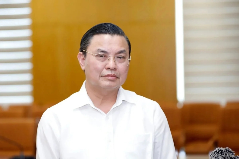 Vì sao cựu Cục trưởng Môi trường Hoàng Văn Thức bị khởi tố?- Ảnh 1. Vì sao cựu Cục trưởng Môi trường Hoàng Văn Thức bị khởi tố?- Ảnh 1.