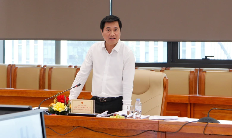 Thứ trưởng Nguyễn Tường Văn: Đ&agrave; Nẵng hướng tới si&ecirc;u đ&ocirc; thị biển, trung t&acirc;m t&agrave;i ch&iacute;nh
- Ảnh 1.