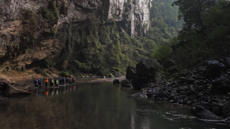 B&aacute;o quốc tế ngợi ca cảnh quan ngoạn mục đến si&ecirc;u thực của hang Sơn Đo&ograve;ng- Ảnh 2.