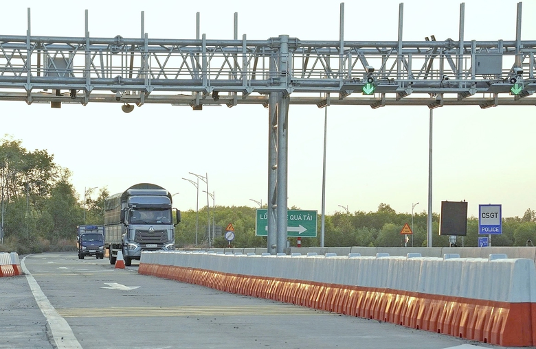 Thấy g&igrave; sau một th&aacute;ng thu ph&iacute; 5 tuyến cao tốc do Nh&agrave; nước đầu tư?- Ảnh 3.