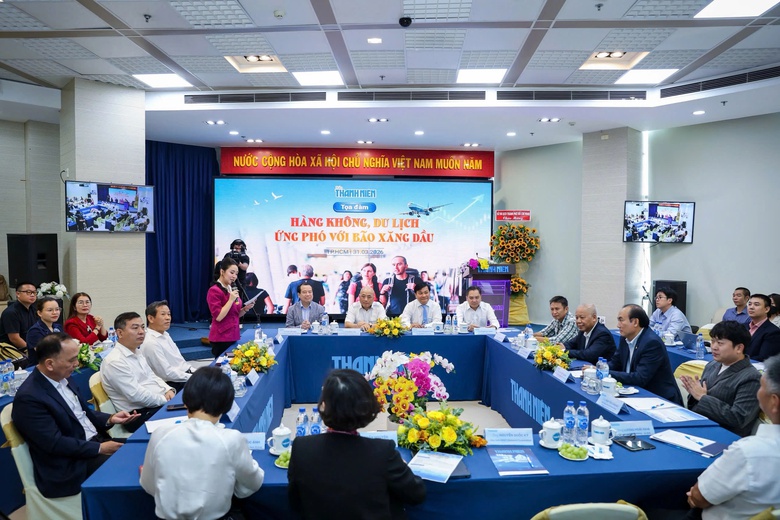 Doanh nghiệp h&agrave;ng kh&ocirc;ng, du lịch t&igrave;m c&aacute;ch vượt &ldquo;b&atilde;o&rdquo; chi ph&iacute;- Ảnh 1.