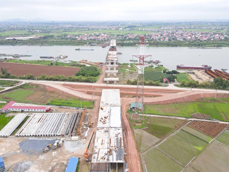 Cầu hơn 2.000 tỷ đồng ở Bắc Ninh tăng tốc thi c&ocirc;ng về đ&iacute;ch- Ảnh 1.