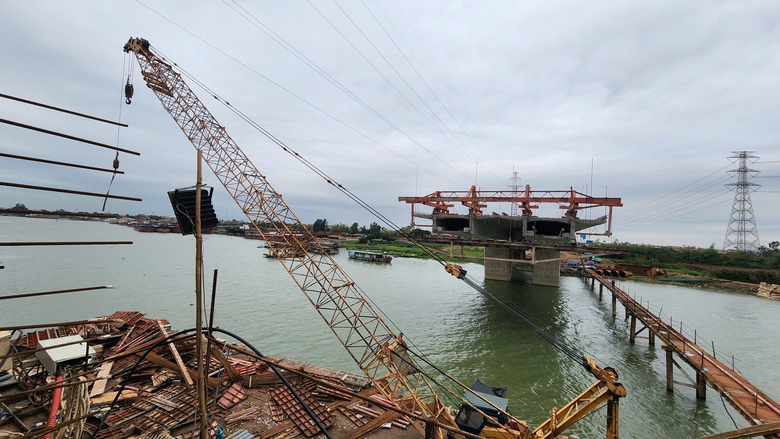 Cầu hơn 2.000 tỷ đồng ở Bắc Ninh tăng tốc thi c&ocirc;ng về đ&iacute;ch- Ảnh 17.