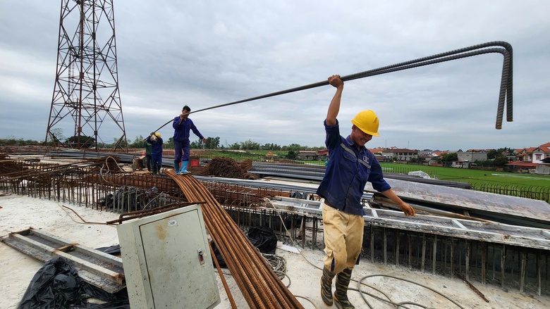 Cầu hơn 2.000 tỷ đồng ở Bắc Ninh tăng tốc thi c&ocirc;ng về đ&iacute;ch- Ảnh 3.