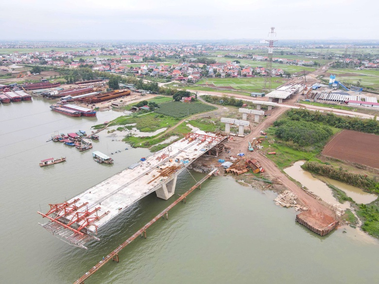 Cầu hơn 2.000 tỷ đồng ở Bắc Ninh tăng tốc thi c&ocirc;ng về đ&iacute;ch- Ảnh 25.