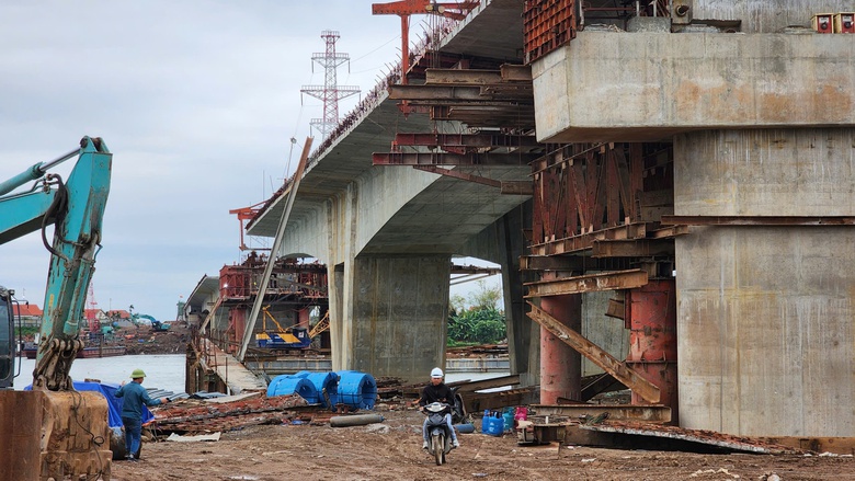 Cầu hơn 2.000 tỷ đồng ở Bắc Ninh tăng tốc thi c&ocirc;ng về đ&iacute;ch- Ảnh 7.