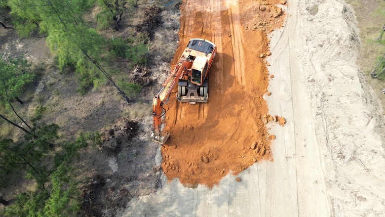 Quảng Ng&atilde;i tăng giải ph&aacute;p quản l&yacute;, b&igrave;nh ổn gi&aacute; vật liệu x&acirc;y dựng- Ảnh 2.