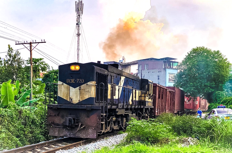 Đề xuất phương &aacute;n b&agrave;n giao đoạn đường sắt Gia L&acirc;m - H&agrave; Nội- Ảnh 2.