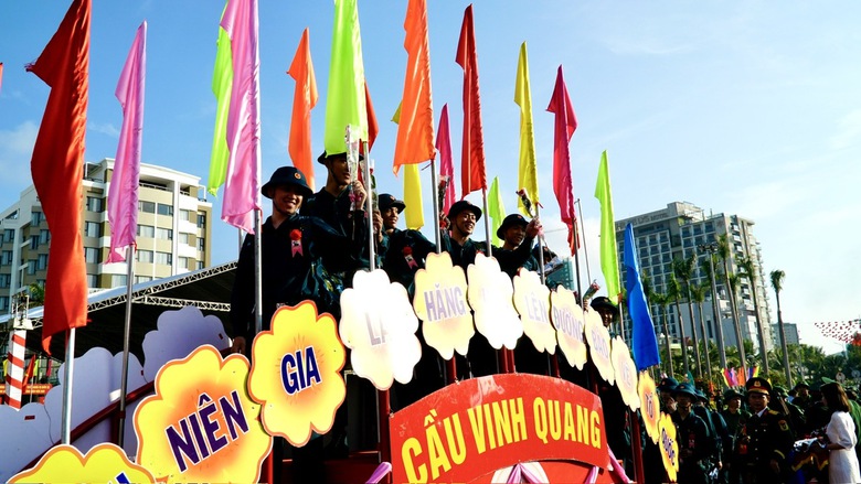 Hơn 10.000 thanh ni&ecirc;n ở Gia Lai, Kh&aacute;nh H&ograve;a, Ph&uacute; Thọ l&ecirc;n đường nhập ngũ- Ảnh 5.