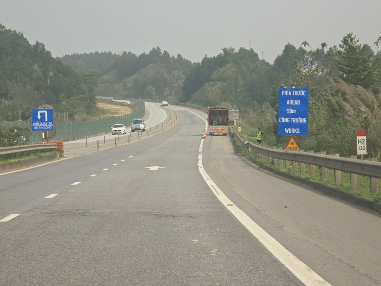 Tăng cường giải ph&aacute;p bảo đảm ATGT khi mở rộng cao tốc Nội B&agrave;i - L&agrave;o Cai- Ảnh 6.