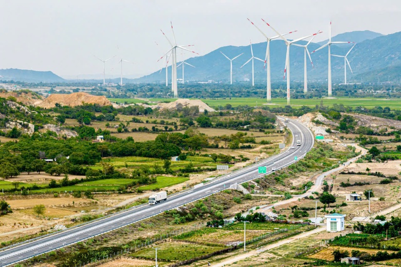 Cần gần 500.000 tỷ đồng đầu tư ho&agrave;n chỉnh c&aacute;c tuyến cao tốc ph&acirc;n kỳ- Ảnh 2.