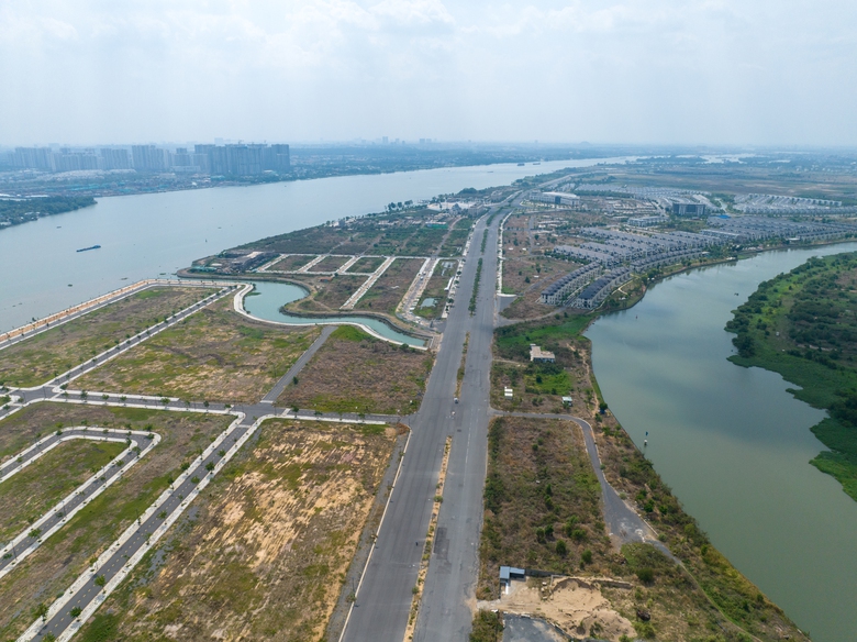 Chủ tịch Quốc hội Trần Thanh Mẫn dự lễ khởi động GPMB hương lộ 2 nối QL51 về cao tốc- Ảnh 5. Chủ tịch Quốc hội Trần Thanh Mẫn dự lễ khởi động GPMB hương lộ 2 nối QL51 về cao tốc- Ảnh 5.