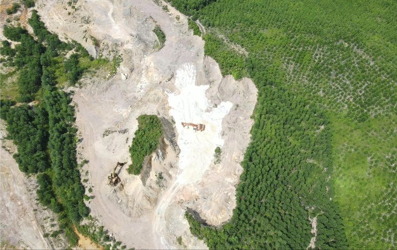 Huế: Chỉ định hai mỏ đất phục vụ xây dựng khu tái định cư đường sắt tốc độ cao- Ảnh 1. Huế: Chỉ định hai mỏ đất phục vụ xây dựng khu tái định cư đường sắt tốc độ cao- Ảnh 1.